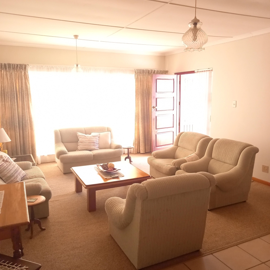 3 Bedroom Property for Sale in Bayview Western Cape
